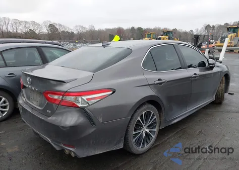 2019 Toyota Camry Se z USA, uszkodzony, nr VIN 4T1B11HK2KU774324